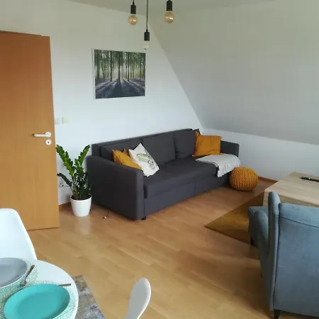 Suiteable Living - Waldblick Apartment Mit Balkon * Horselberg-Hainich