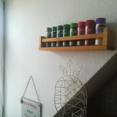 Apartment Suiteable Living - Waldblick Apartment Mit Balkon *